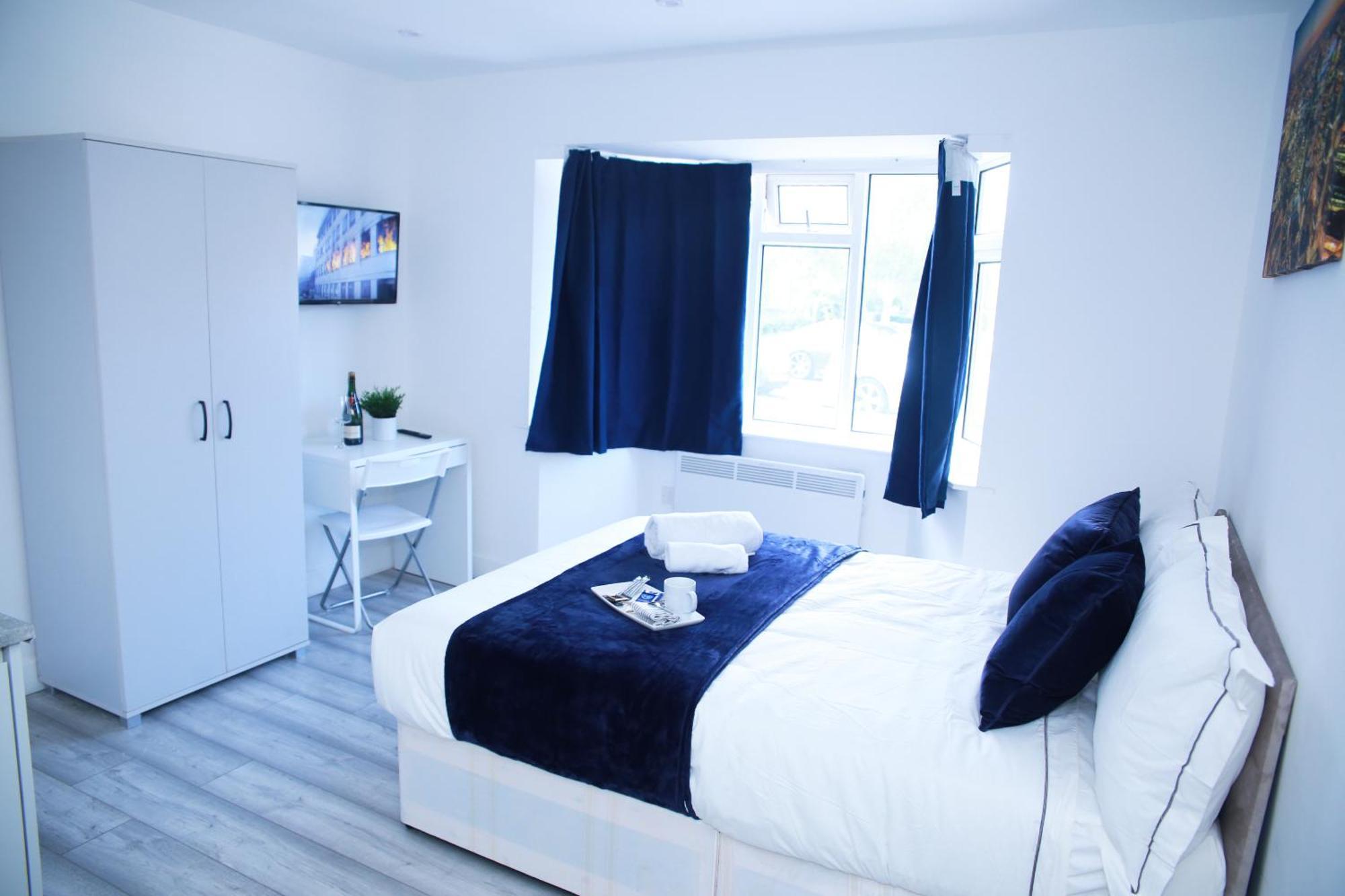 Lovely Apartment With Free Parking On Premises. Londen Buitenkant foto