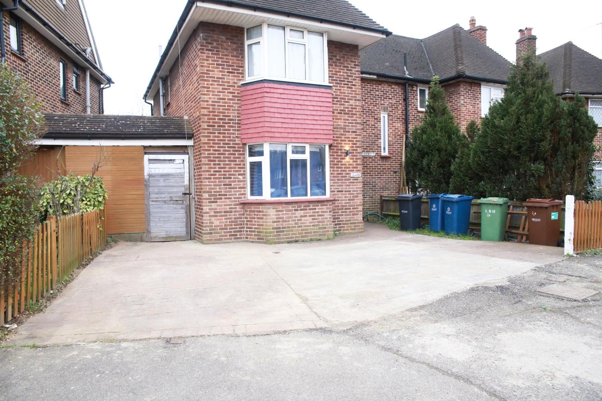 Lovely Apartment With Free Parking On Premises. Londen Buitenkant foto